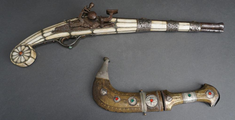 OTTOMAN STYLE WHEEL-POMMEL