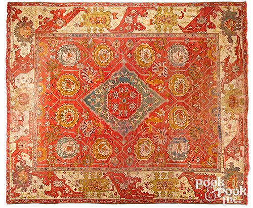 OUSHAK CARPET, EARLY 20TH