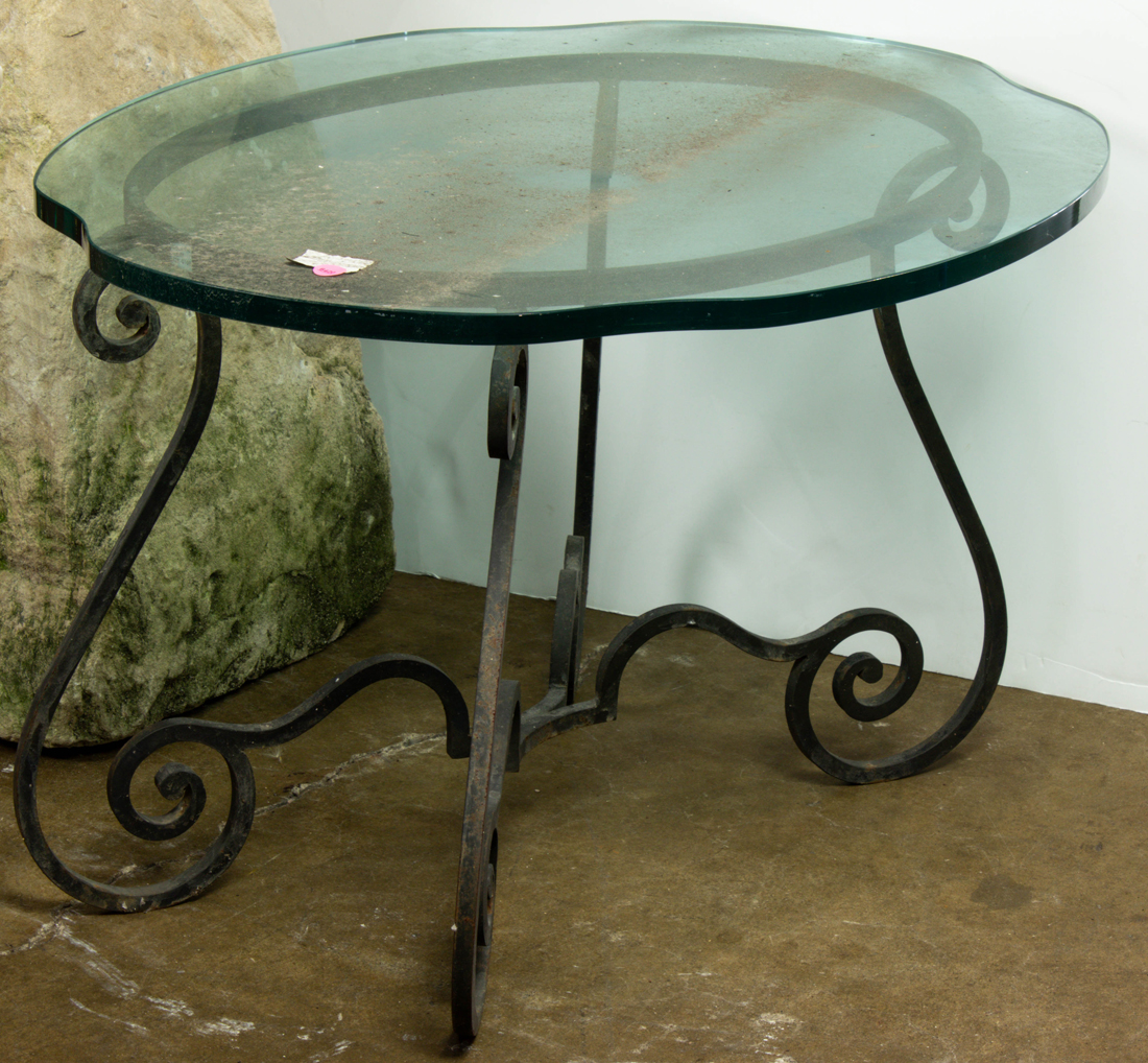 OUTDOOR PATIO COCKTAIL TABLE
