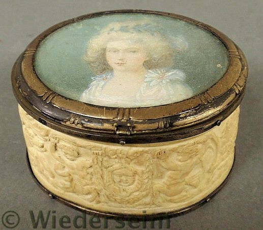 Oval French carved ivory box