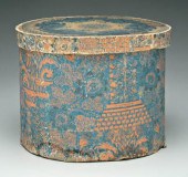 Oval lidded bandbox, pasteboar