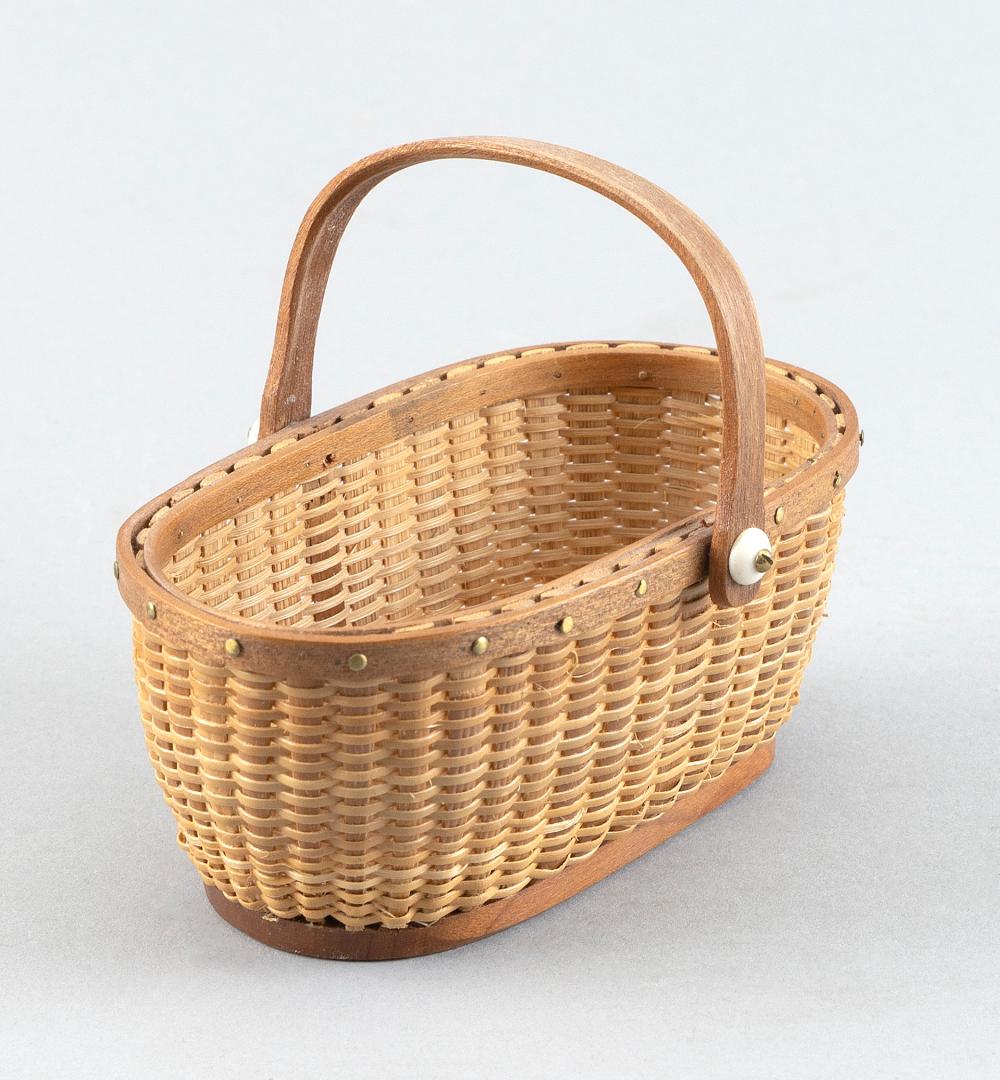 OVAL NANTUCKET-STYLE BASKET BY JOAN