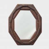 OVAL PIECEWORK FRAMEAn eight-s