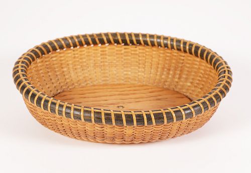 OVAL SHALLOW NANTUCKET BASKET BY