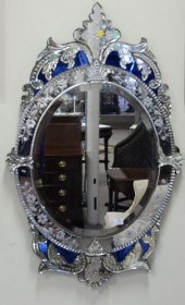 OVAL VENETIAN MIRROR HAVING FL