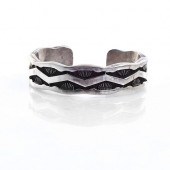 OVERLAY CHISELED NAVAJO STERLI