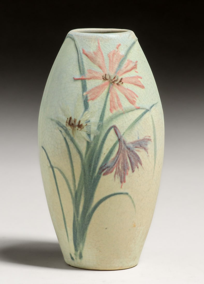 OWENS PARCHMENT #827 FLORAL VASE