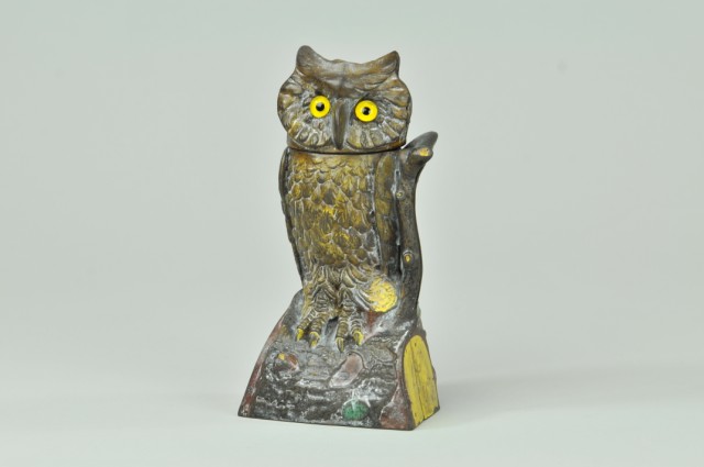OWL TURNS HEAD MECHANICAL BANK