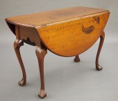 PA WALNUT DROP LEAF TABLEAn 18