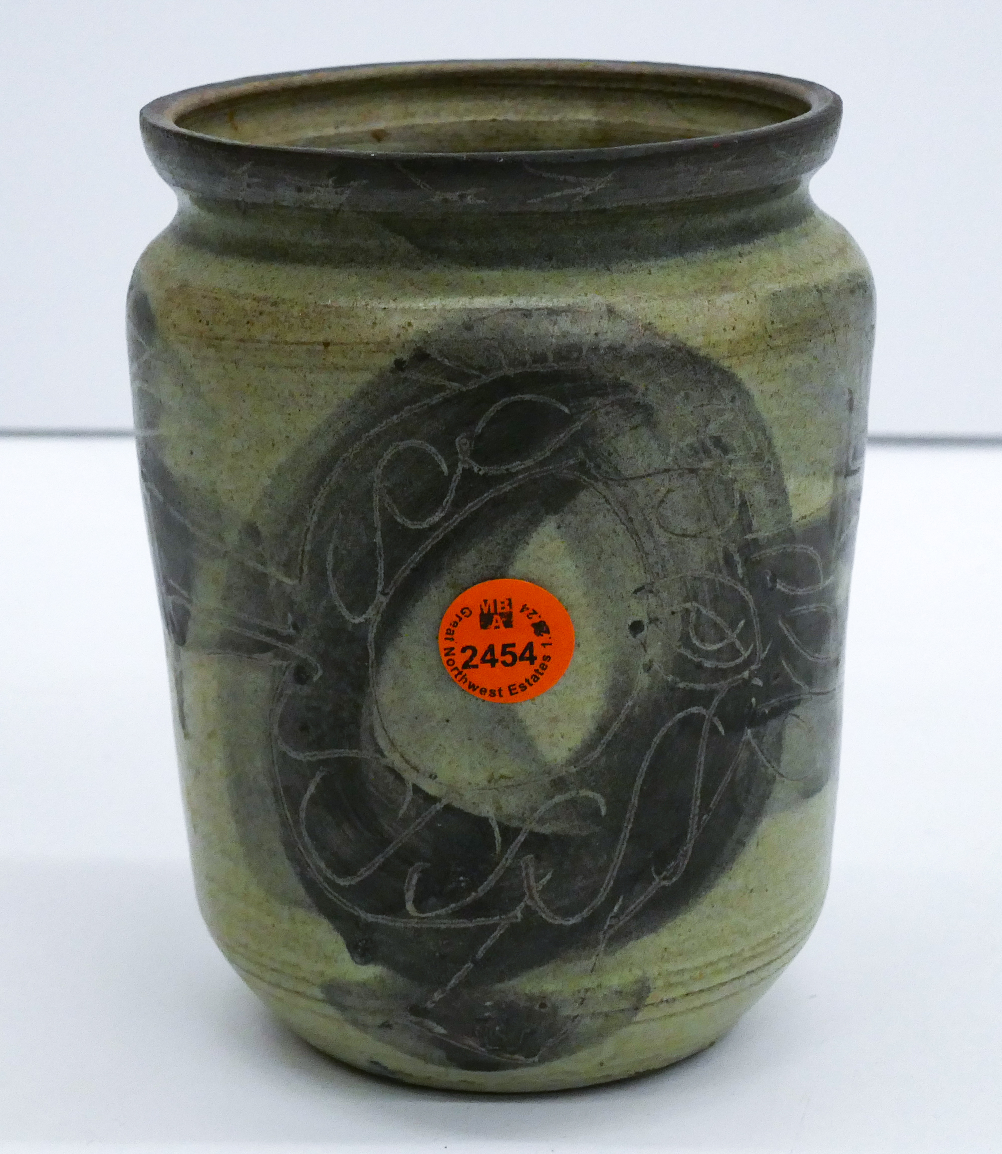 Pacific Stoneware Green Sgraffito