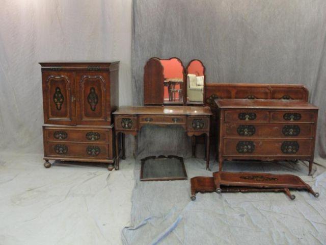Paint Decorated Tudor Style Bed