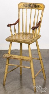 PAINTED HIGHCHAIR, 19TH C.Pain