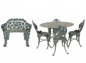 PAINTED IRON PATIO SETcomprisi