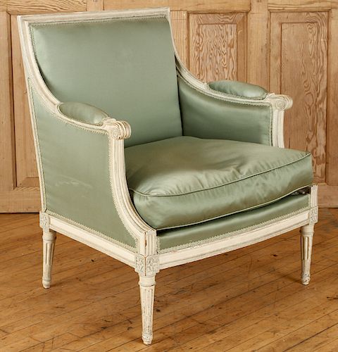 PAINTED LOUIS XVI STYLE BEGERE