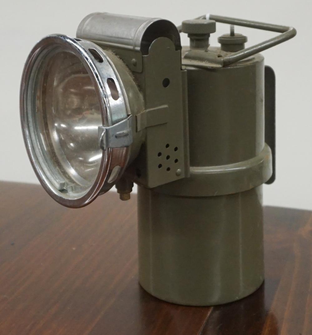 PAINTED METAL MINER'S LANTERN, H: 7