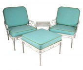 PAINTED METAL PATIO SETcompris