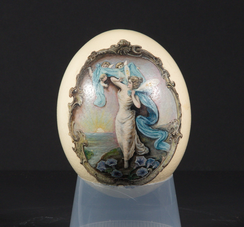 PAINTED OSTRICH EGG Early 20th c.