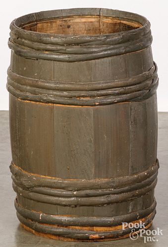 PAINTED PINE BARRELPainted pine