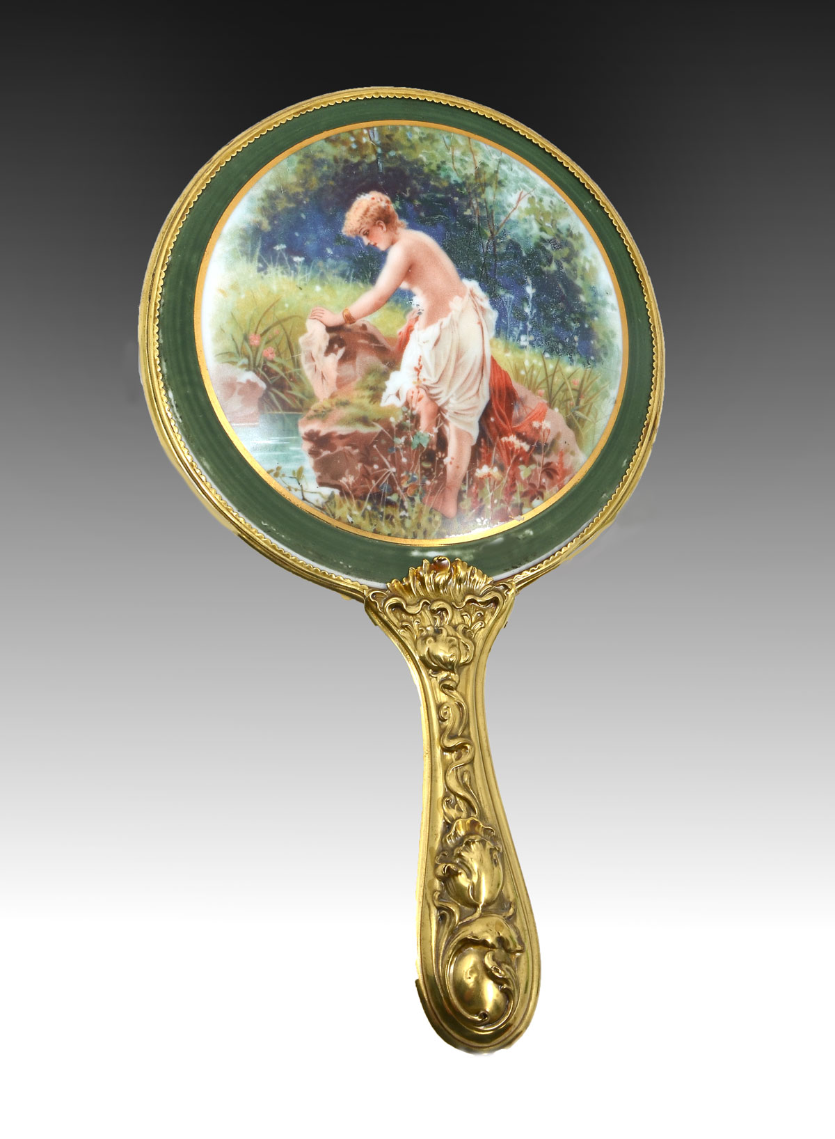 PAINTED PORCELAIN WITH MIRROR: Gold