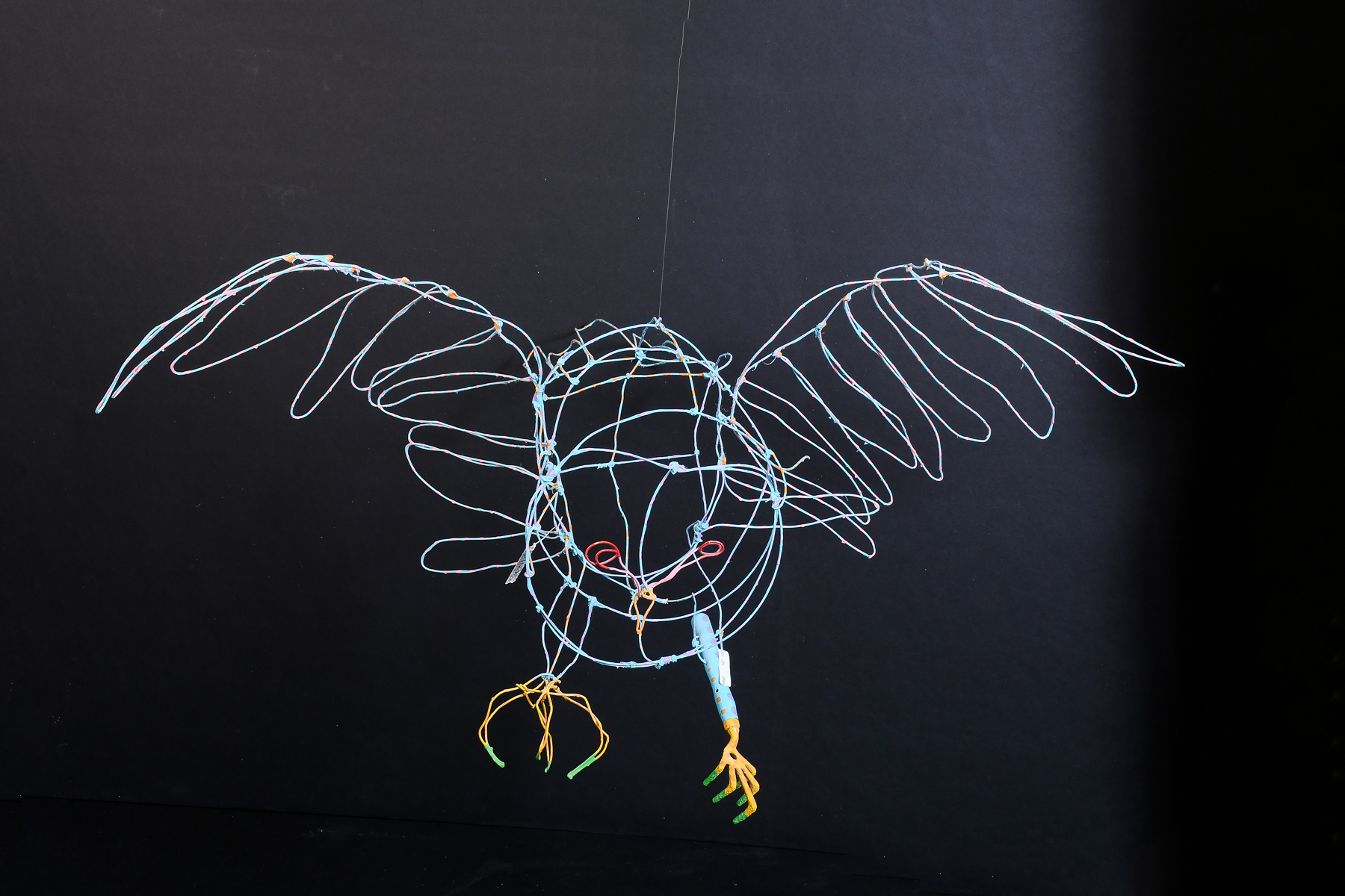 PAINTED WIRE BIRD SCULPTURE