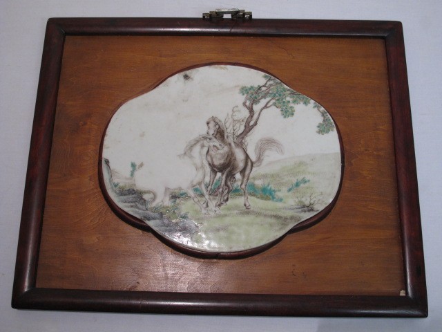Painting of horses on porcelain