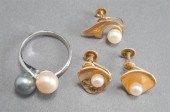 PAIR 14-KARAT YELLOW-GOLD PEAR