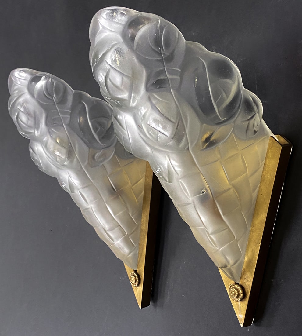 PAIR ART DECO DEGUE SCONCES C.