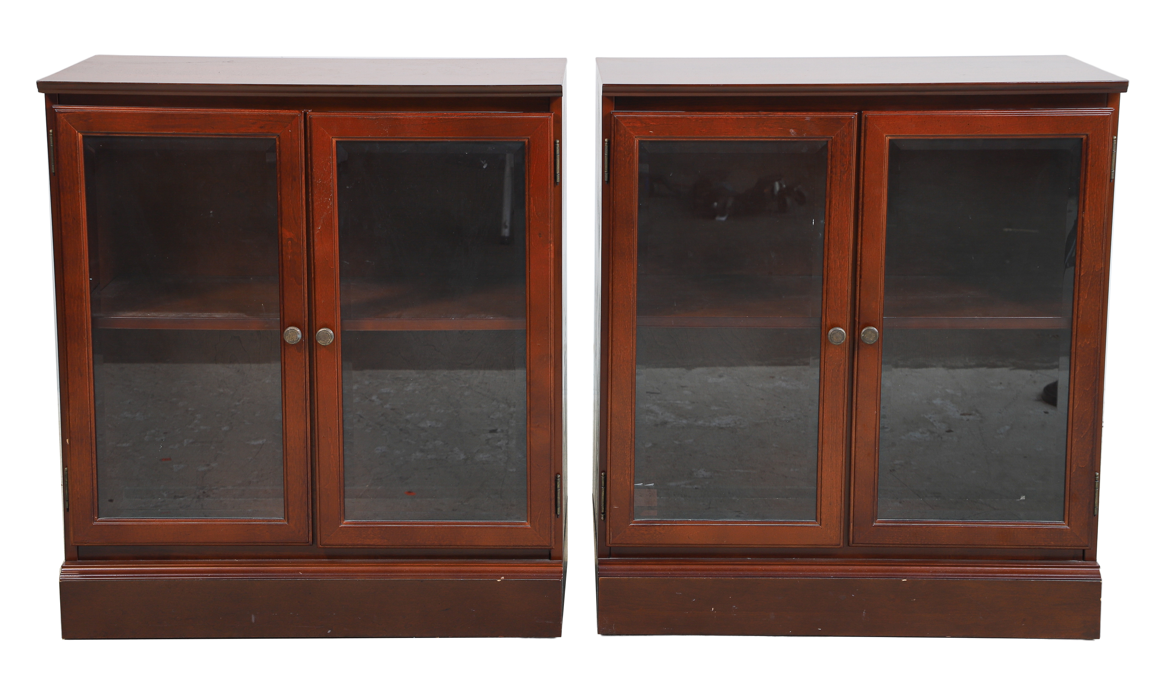 Pair Bombay and Co Contemporary