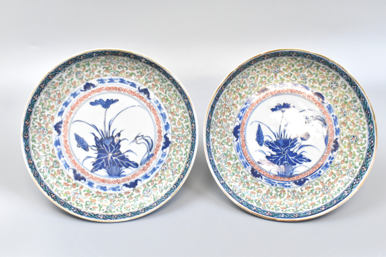 PAIR CHINESE BLUE AND FAMILLE