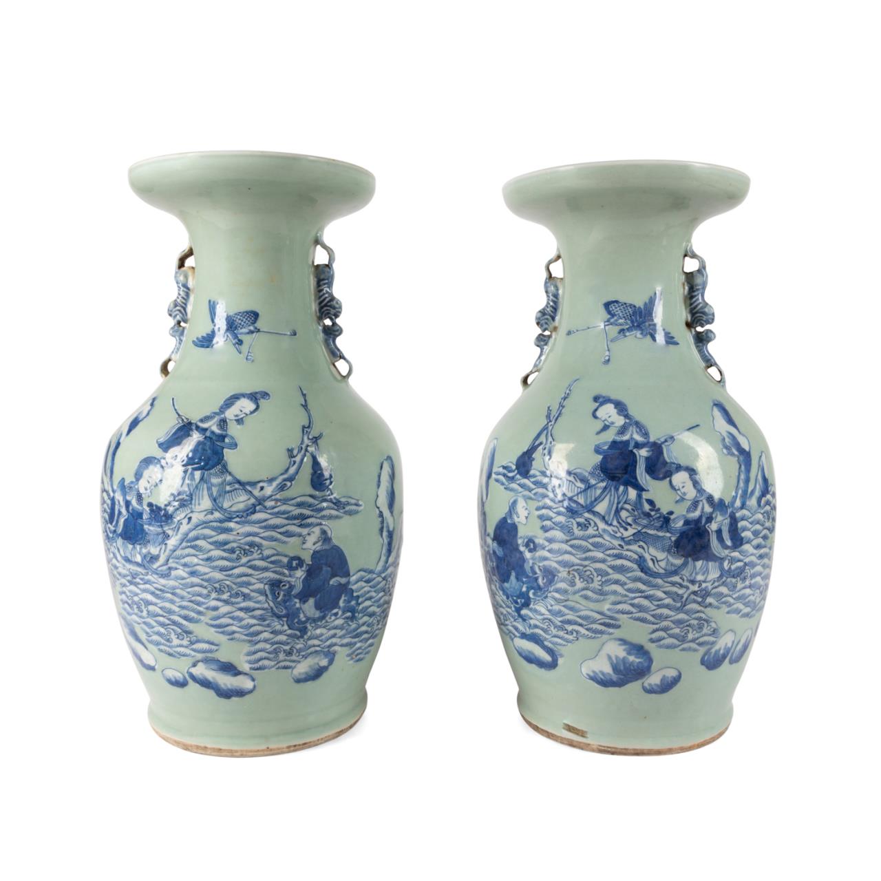 PAIR CHINESE BLUE & WHITE ON