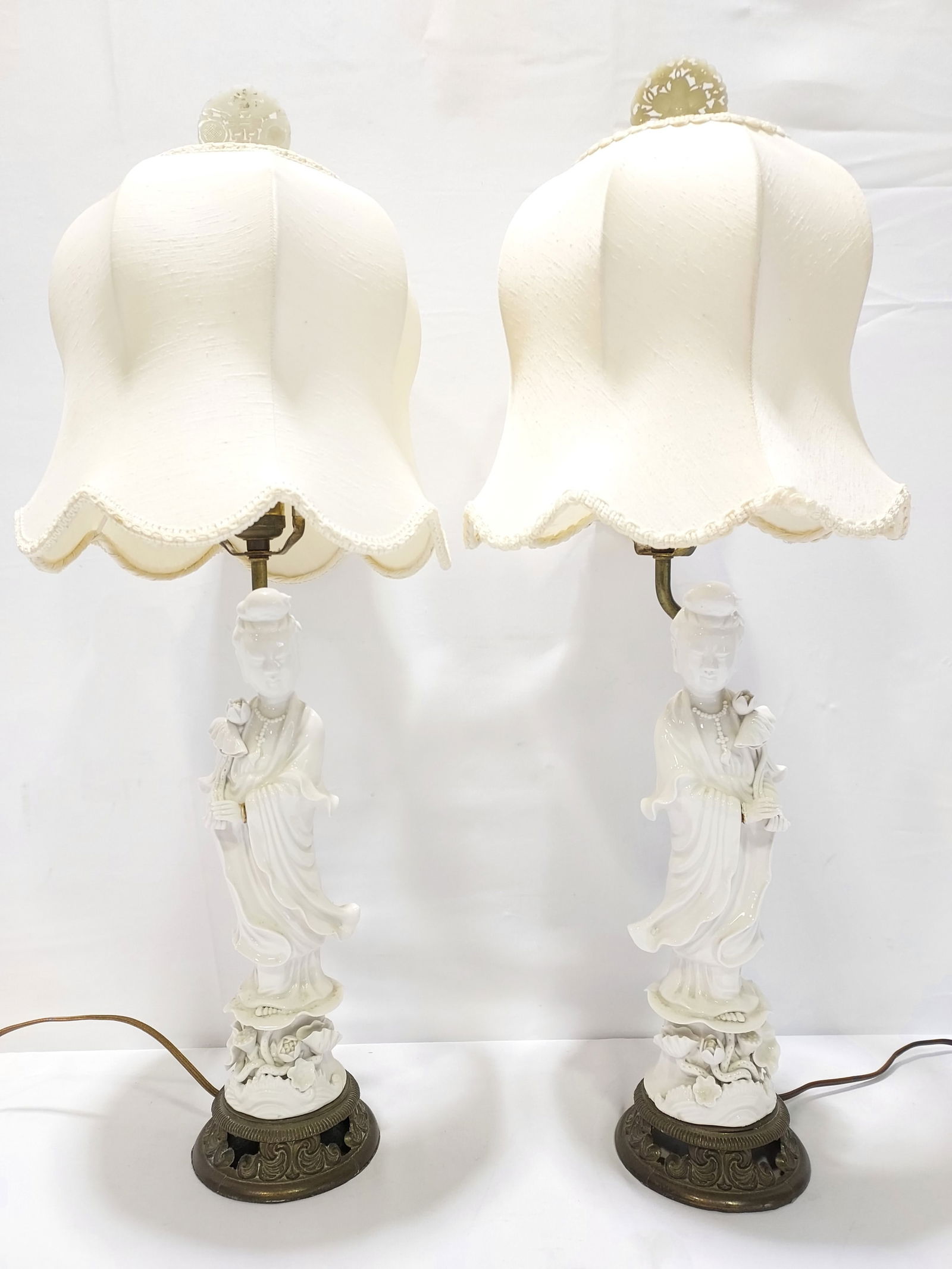 PAIR CHINESE DEHUA STYLE QUANYIN