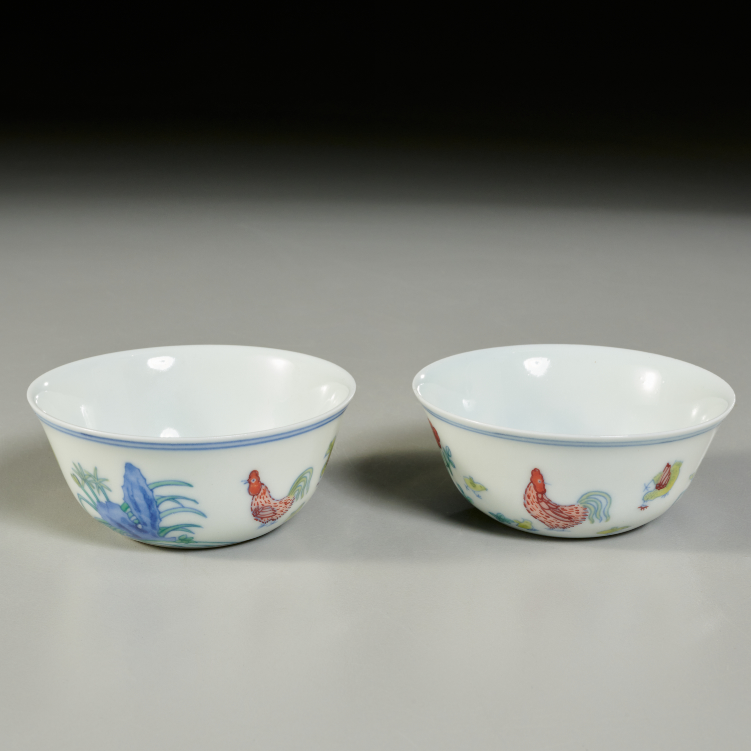 PAIR CHINESE DOUCAI "CHICKEN