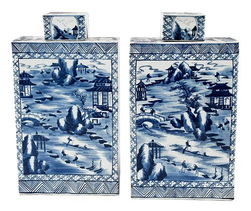 PAIR CHINESE EXPORT BLUE AND