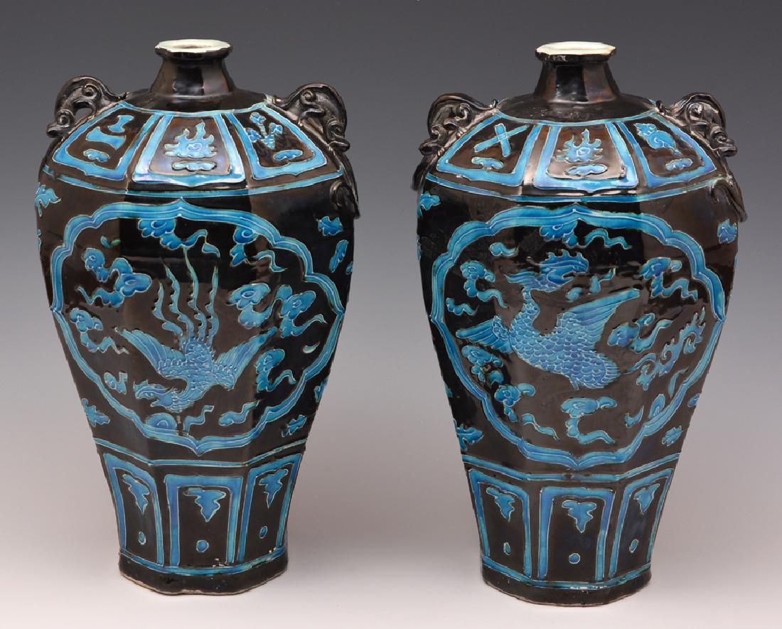 PAIR CHINESE FAHUA OCTAGONAL