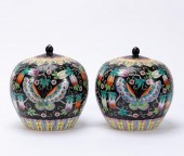 PAIR, CHINESE FAMILLE NOIR POR