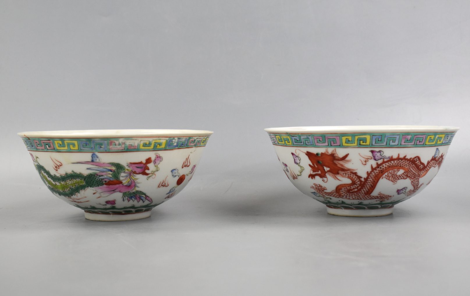 PAIR CHINESE FAMILLE ROSE DRAGON