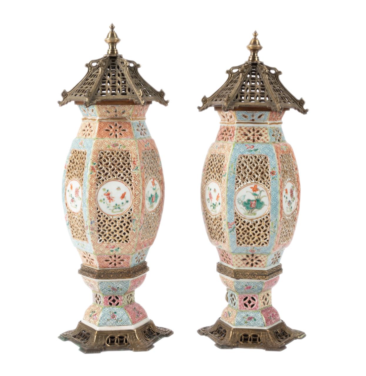 PAIR CHINESE FAMILLE ROSE WEDDING