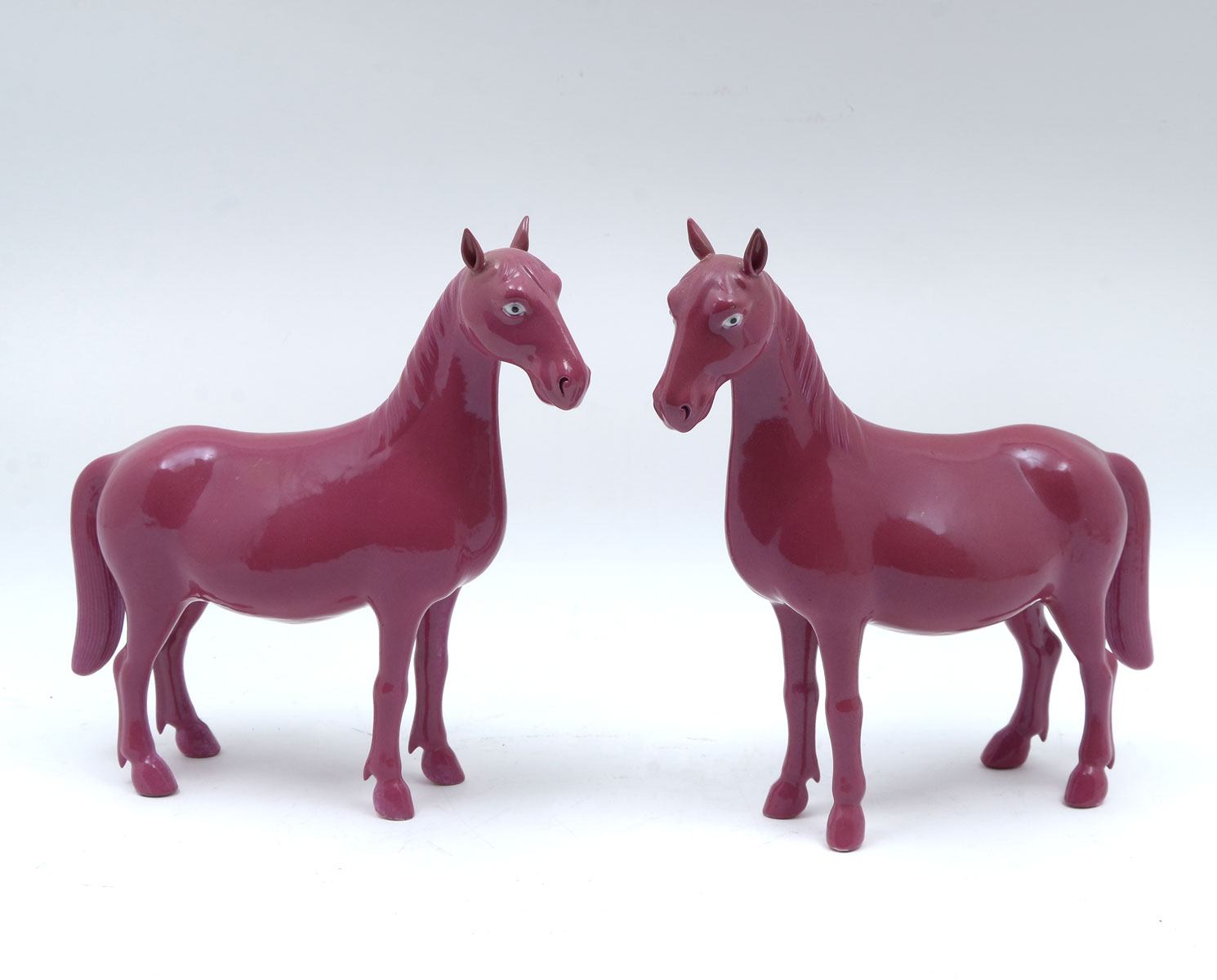 PAIR CHINESE MONOCHROME MAGENTA