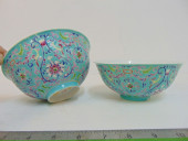 PAIR CHINESE PORCELAIN BOWLS,