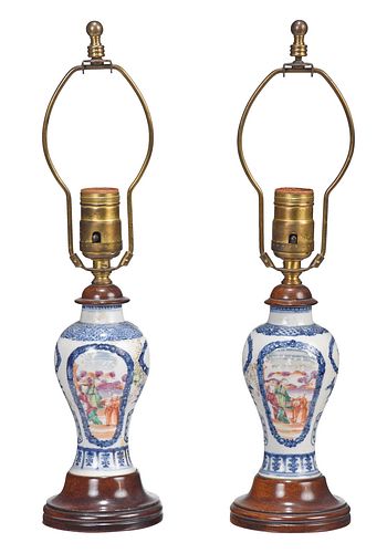 PAIR CHINESE PORCELAIN MINIATURE