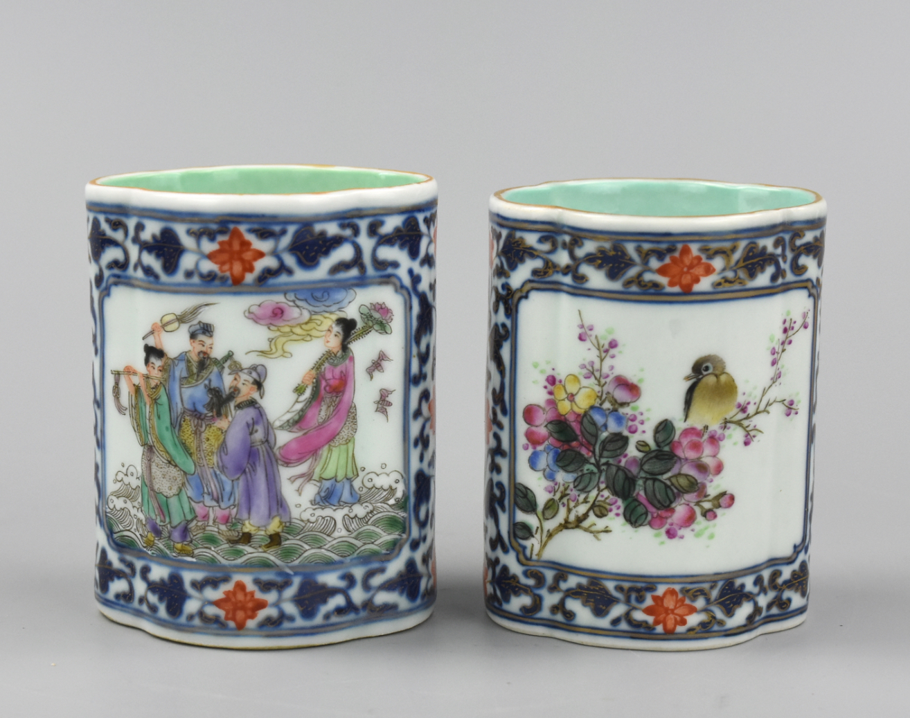 PAIR CHINESE QUATREFOIL VASE W/