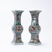PAIR, CHINESE WUCAI GLAZED DRA