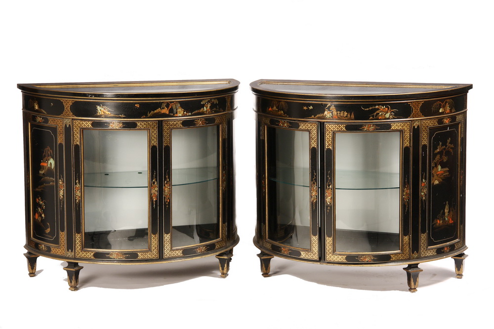 PAIR CHINOISERIE DEMILUNE
