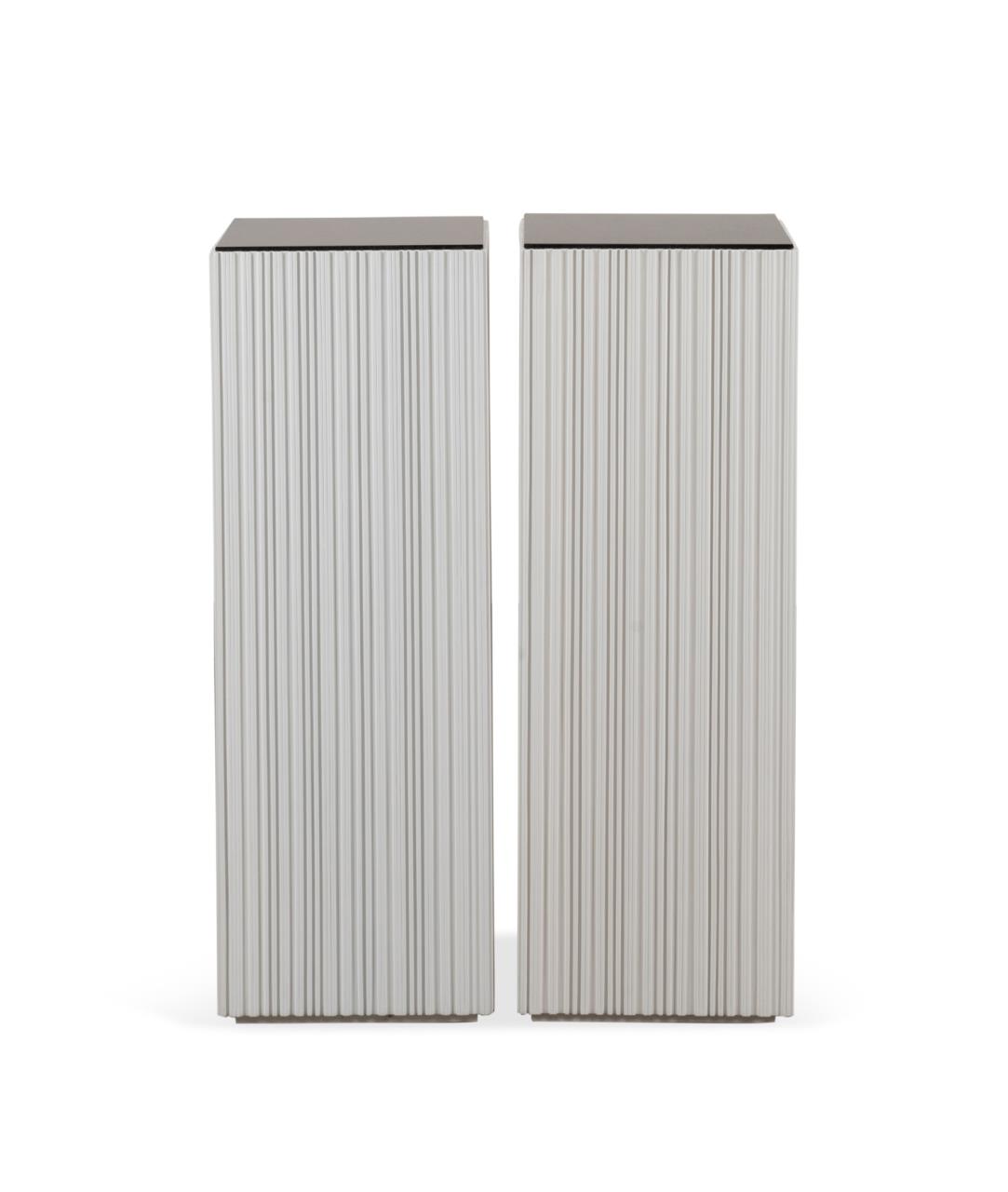 PAIR CHRISTOPHER GUY WHITE