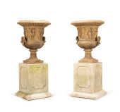 PAIR CLASSICAL STYLE CERAMIC U