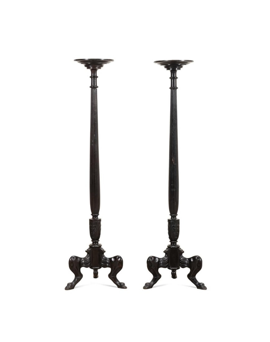 PAIR CLASSICAL STYLE EBONIZED PAW