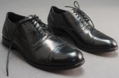 PAIR COLE HAAN BLACK LEATHER D