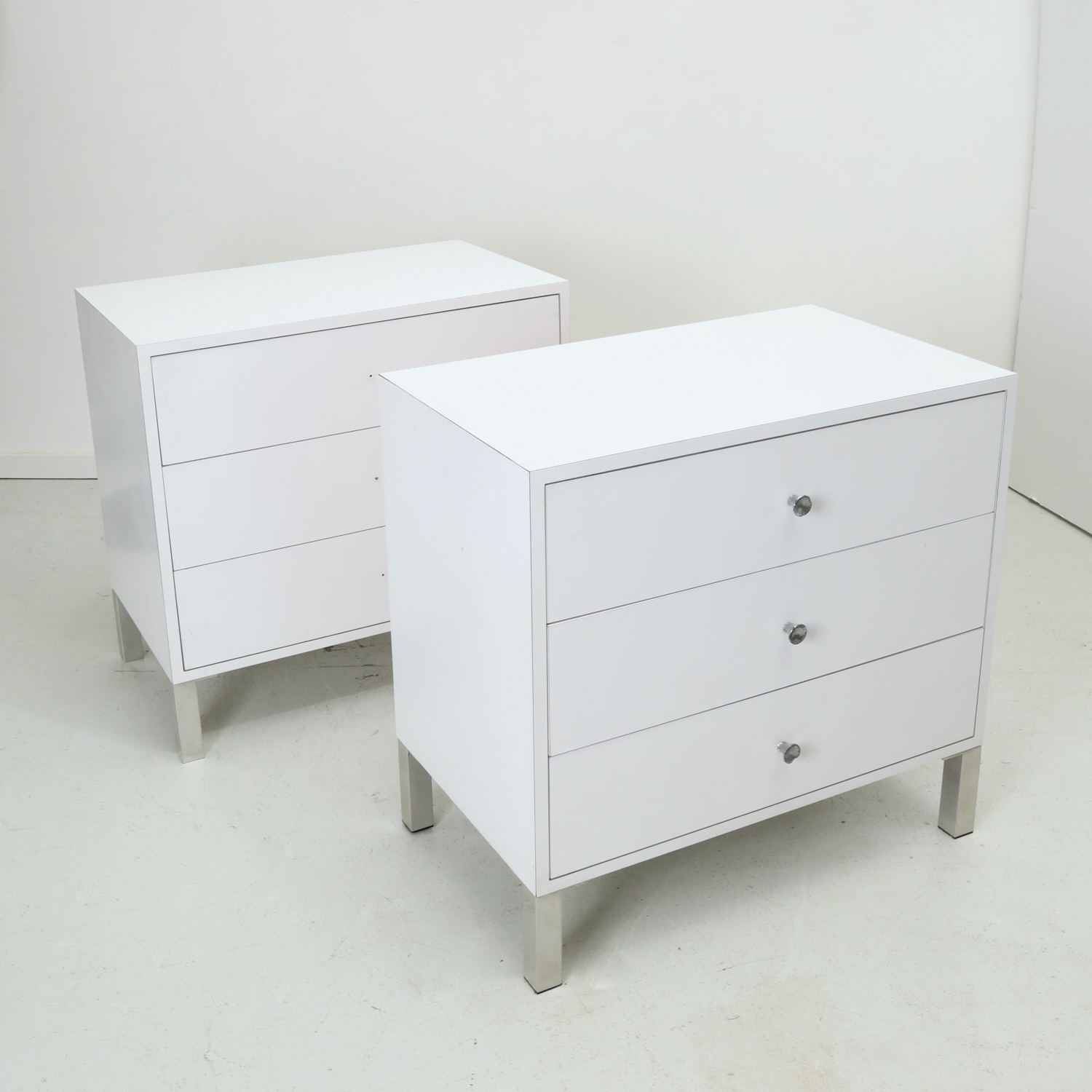 PAIR CONTEMPORARY CUSTOM LAMINATE