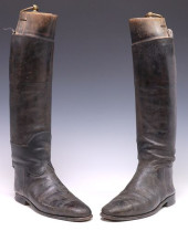 (PAIR) ENGLISH BLACK LEATHER R