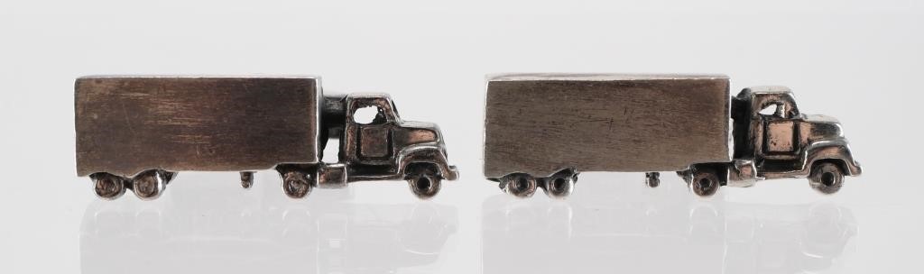 PAIR FENWICK & SAILORS STERLING